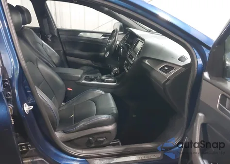 2019 Hyundai Sonata Limited 2.0T z USA, uszkodzony, nr VIN 5NPE34AB5KH746132